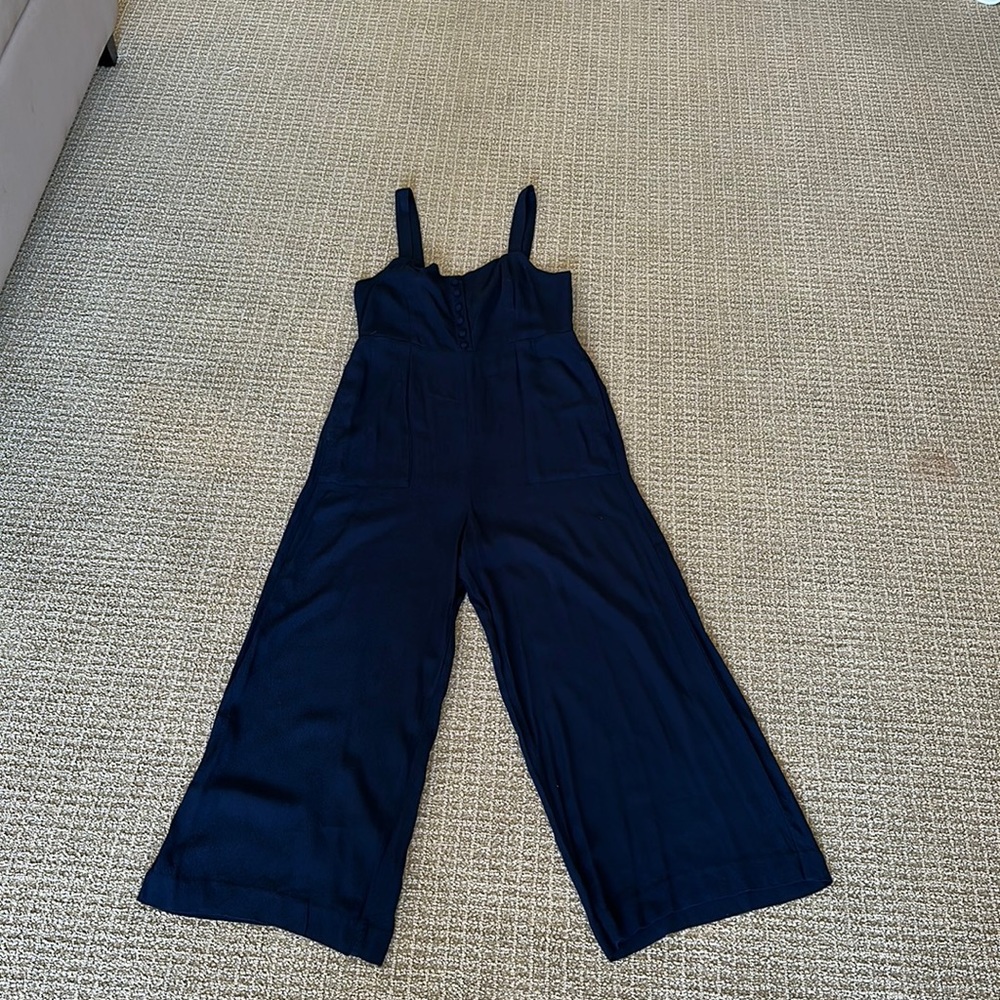Navy jumper
